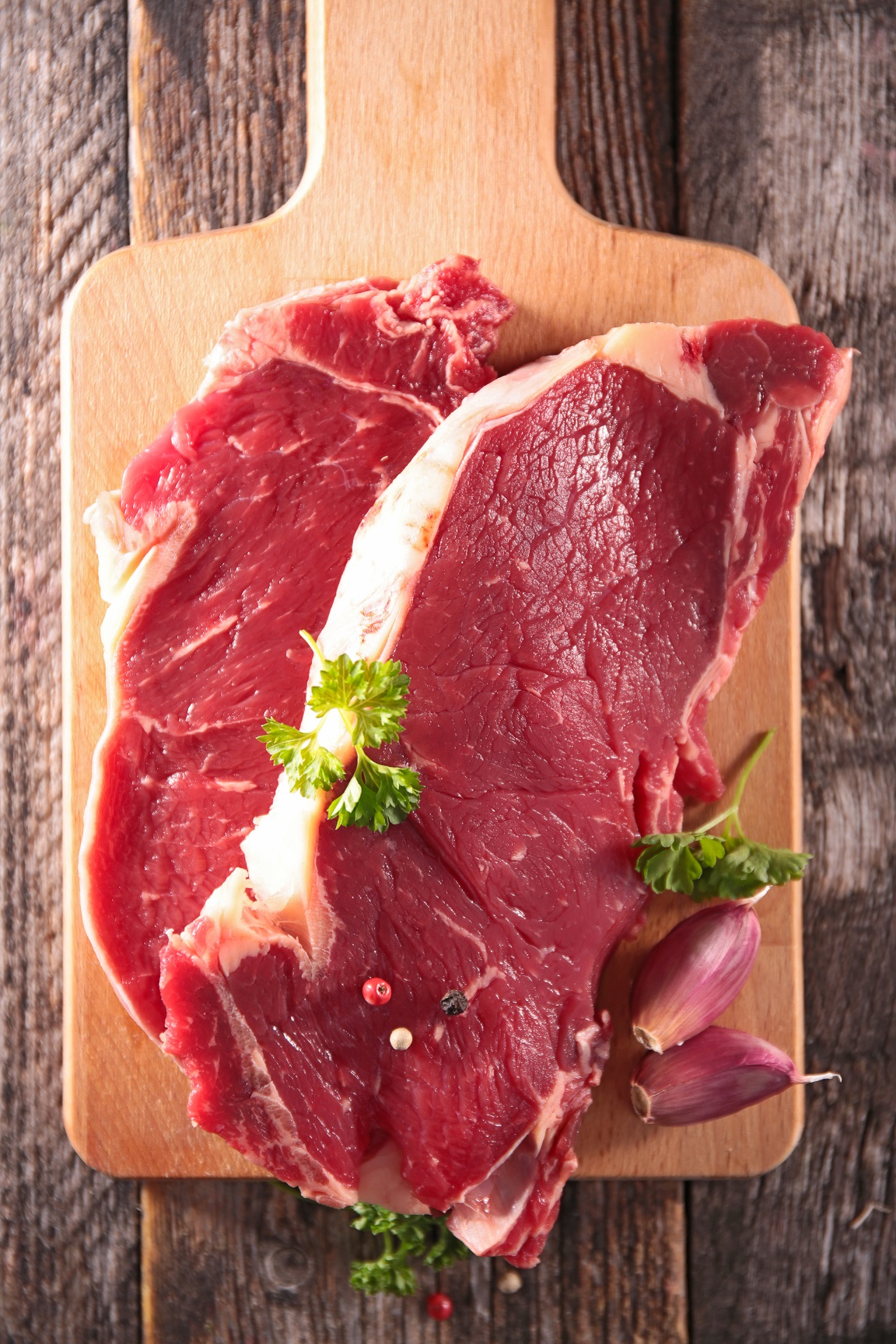去买牛肉怎么看肉好不好？